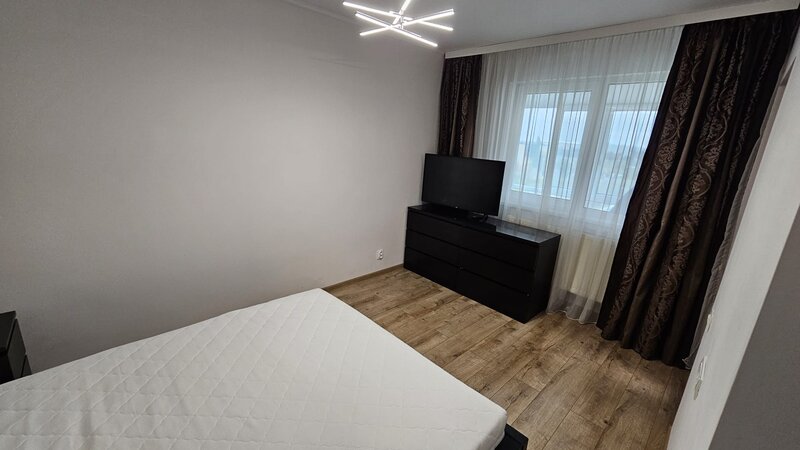 Titan metrou la 5 minute, mobilat si utilat modern, loc parcare