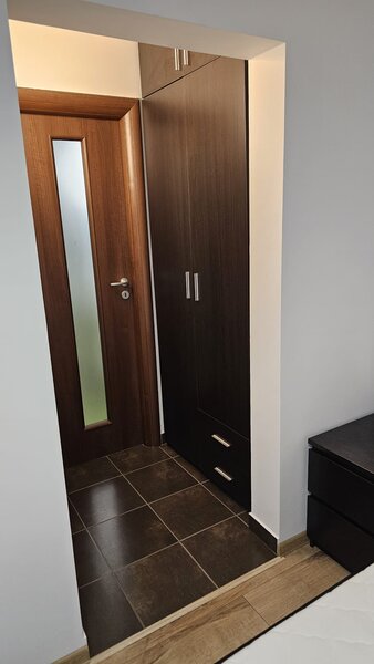 Titan metrou la 5 minute, mobilat si utilat modern, loc parcare